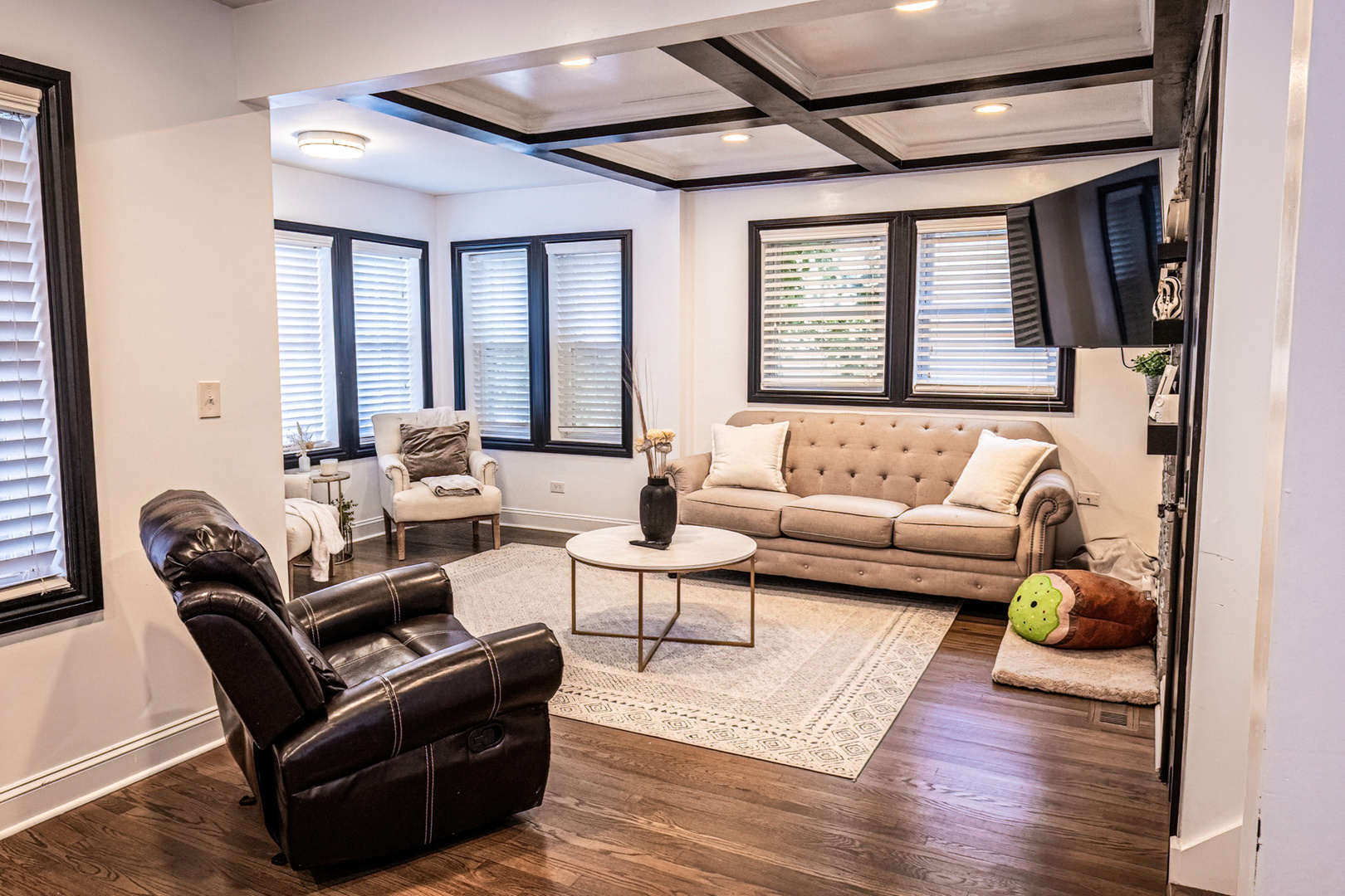 1911 Ridgeland Avenue