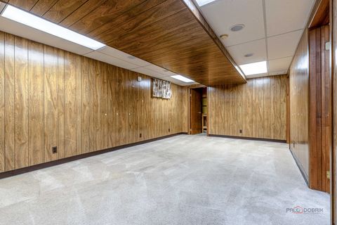 Tiny photo for 1137 Pine Tree Lane, Libertyville, IL 60048 (MLS # 12490388)