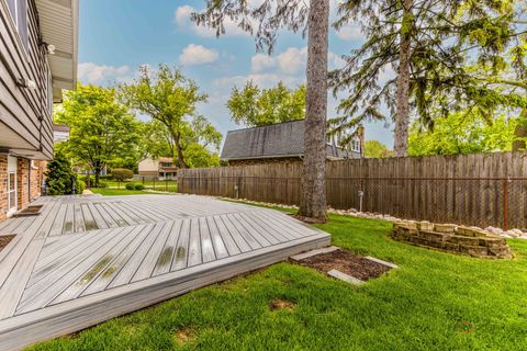 Tiny photo for 1137 Pine Tree Lane, Libertyville, IL 60048 (MLS # 12490388)