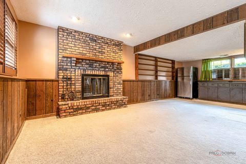 Tiny photo for 1137 Pine Tree Lane, Libertyville, IL 60048 (MLS # 12490388)