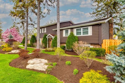 Tiny photo for 1137 Pine Tree Lane, Libertyville, IL 60048 (MLS # 12490388)