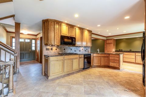 Tiny photo for 1137 Pine Tree Lane, Libertyville, IL 60048 (MLS # 12490388)
