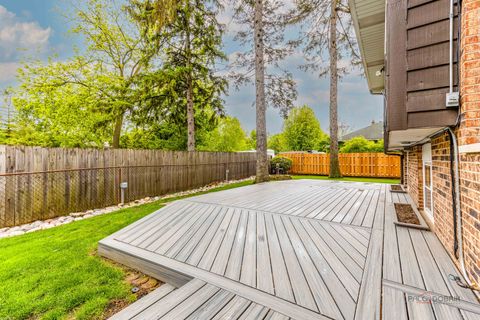 Tiny photo for 1137 Pine Tree Lane, Libertyville, IL 60048 (MLS # 12490388)