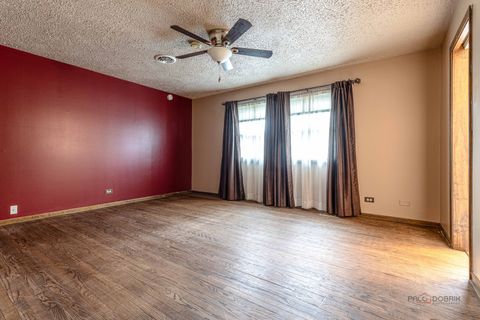 Tiny photo for 1137 Pine Tree Lane, Libertyville, IL 60048 (MLS # 12490388)