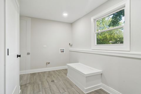 Tiny photo for 1420 Hassell Road, Hoffman Estates, IL 60169 (MLS # 12501059)