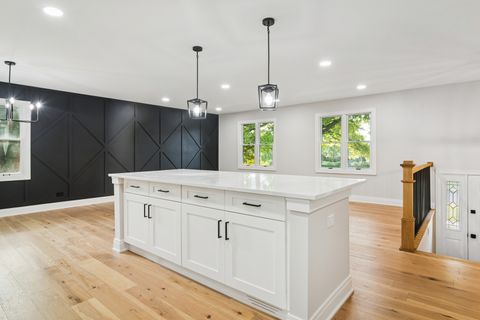 Tiny photo for 1420 Hassell Road, Hoffman Estates, IL 60169 (MLS # 12501059)