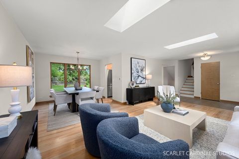 Tiny photo for 17 Meisinger Lane, Naperville, IL 60540 (MLS # 12638141)