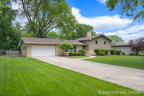 Tiny photo for 17 Meisinger Lane, Naperville, IL 60540 (MLS # 12638141)