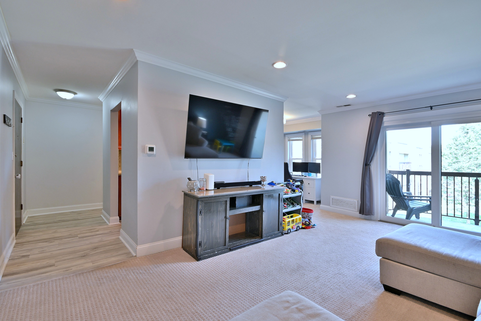 2149 Country Club Drive 13