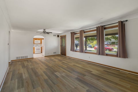 Tiny photo for 17353 65th Avenue, Tinley Park, IL 60477 (MLS # 12790889)