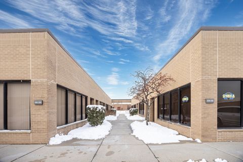 304 Howard Avenue Des Plaines IL 60018