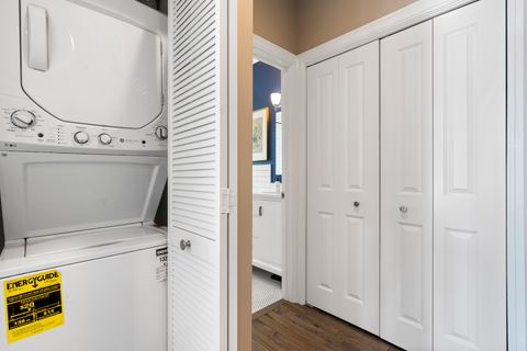 Tiny photo for 2705 N Mildred Avenue #3C, Chicago, IL 60614 (MLS # 12645038)