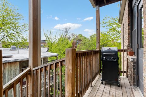 Tiny photo for 2705 N Mildred Avenue #3C, Chicago, IL 60614 (MLS # 12645038)