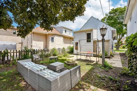 Tiny photo for 1104 N 12th Avenue, Melrose Park, IL 60160 (MLS # 12632158)
