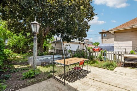 Tiny photo for 1104 N 12th Avenue, Melrose Park, IL 60160 (MLS # 12632158)