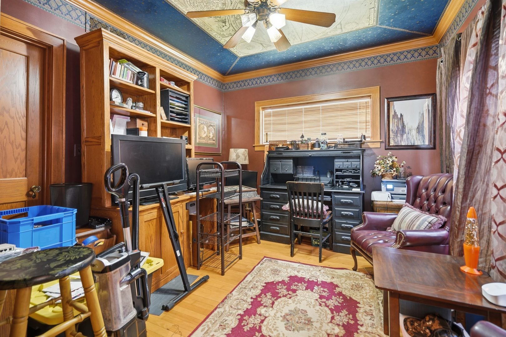2702 Middle Road