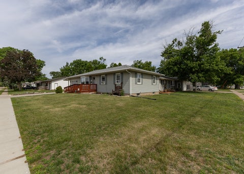 Tiny photo for 706 14th Place, Camanche, IA 52730 (MLS # 12669531)