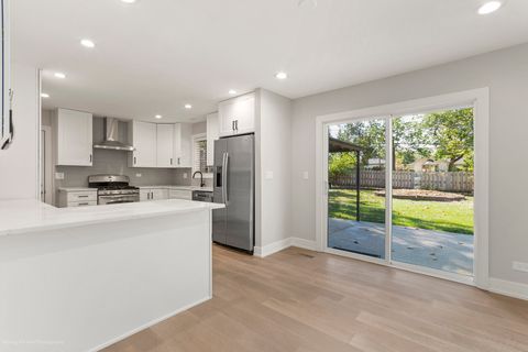 Tiny photo for 908 Bridle Lane, Wheaton, IL 60187 (MLS # 12484159)