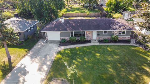 Tiny photo for 908 Bridle Lane, Wheaton, IL 60187 (MLS # 12484159)