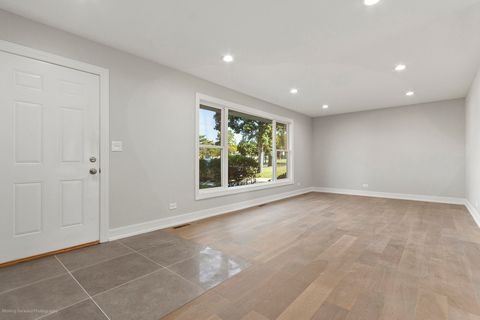 Tiny photo for 908 Bridle Lane, Wheaton, IL 60187 (MLS # 12484159)