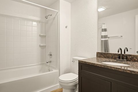 Tiny photo for 1928 8th Avenue, Rock Island, IL 61201 (MLS # 100000609)