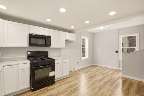 Tiny photo for 1928 8th Avenue, Rock Island, IL 61201 (MLS # 100000609)