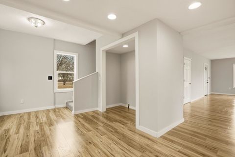 Tiny photo for 1928 8th Avenue, Rock Island, IL 61201 (MLS # 100000609)