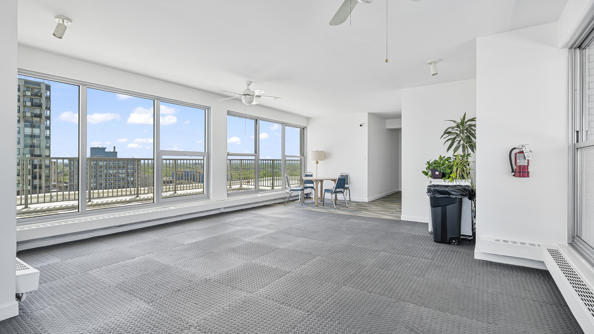 5757 N Sheridan Road 19F