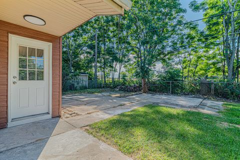 Tiny photo for 1087 Houston Avenue, Elgin, IL 60120 (MLS # 12464121)