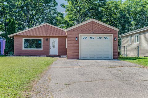 Photo of 1087 Houston Avenue, Elgin, IL 60120 (MLS # 12464121)