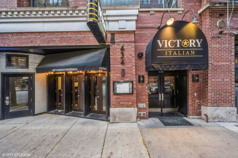 434 W Ontario Street restaurant Chicago IL 60610