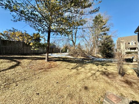 Tiny photo for 455 Kensington Court, Naperville, IL 60563 (MLS # 12591313)