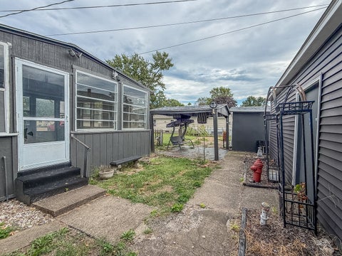 Tiny photo for 907 Central Avenue, Tilton, IL 61833 (MLS # 12741604)