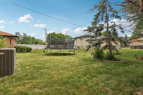 Tiny photo for 949 E 170th Street, South Holland, IL 60473 (MLS # 12401809)