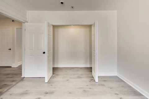 Tiny photo for 142 Clyde Avenue #3W, Evanston, IL 60202 (MLS # 12597621)