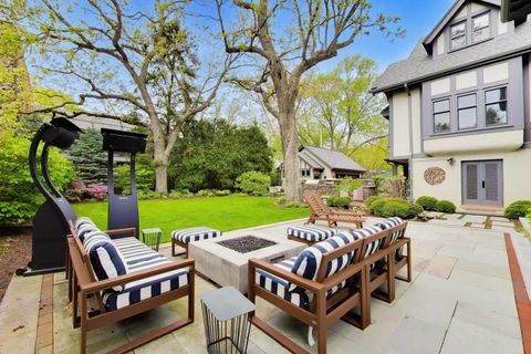 Tiny photo for 1218 Sheridan Road, Evanston, IL 60202 (MLS # 12633803)