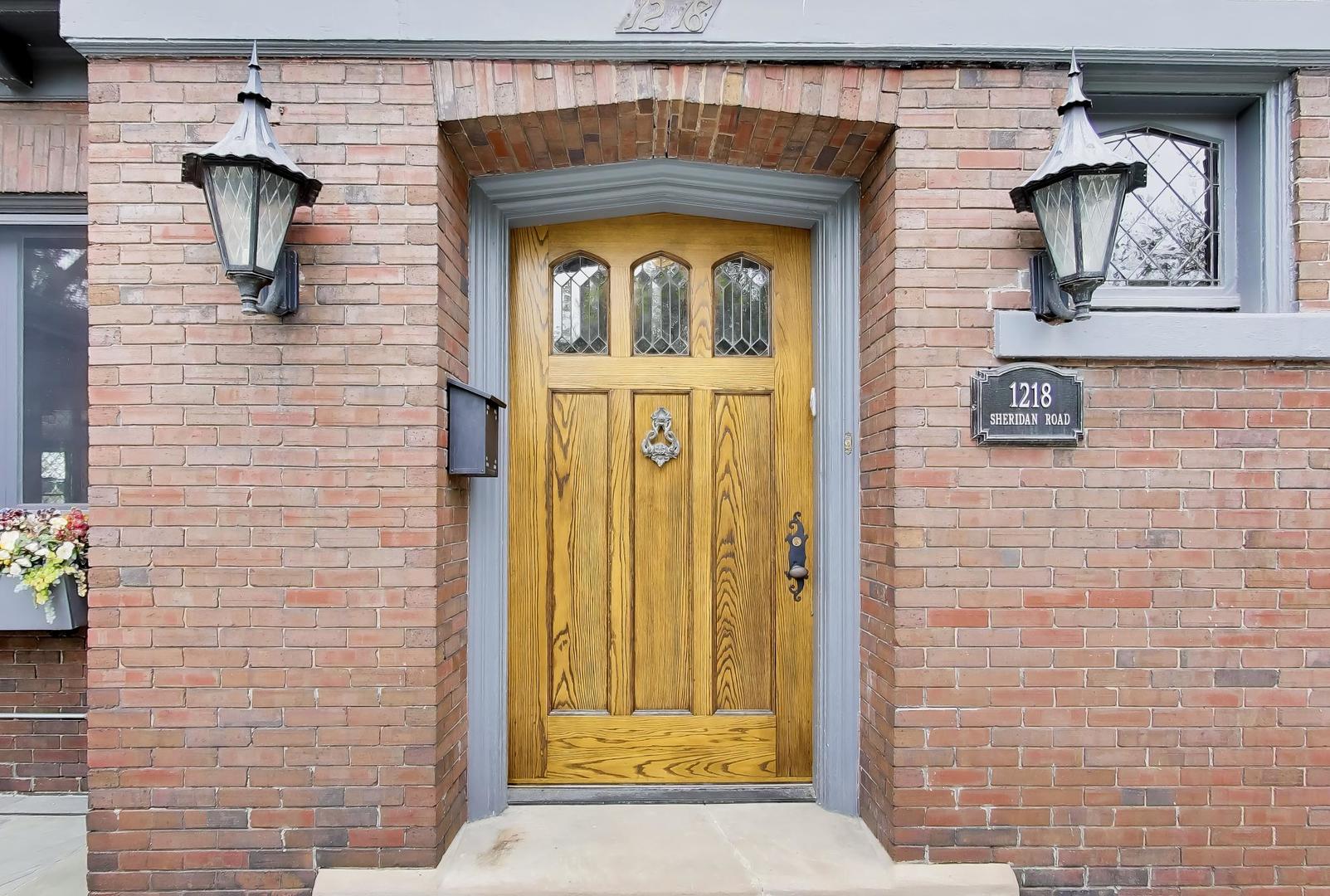 1218 Sheridan Road