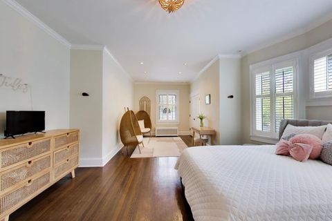 Tiny photo for 1218 Sheridan Road, Evanston, IL 60202 (MLS # 12633803)