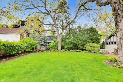 Tiny photo for 1218 Sheridan Road, Evanston, IL 60202 (MLS # 12633803)