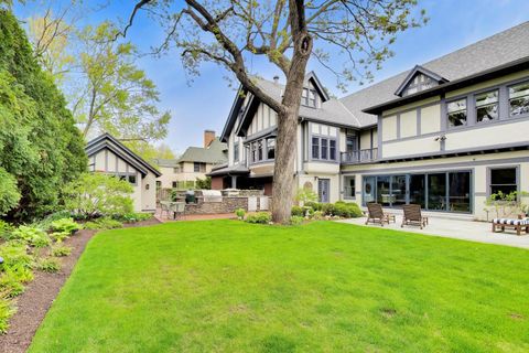 Tiny photo for 1218 Sheridan Road, Evanston, IL 60202 (MLS # 12633803)