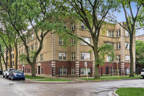 Photo of 3923 W Ainslie Street #1E, Chicago, IL 60625 (MLS # 12734249)