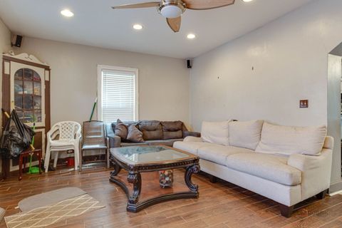 Tiny photo for Chicago, IL 60651 (MLS # 12648045)