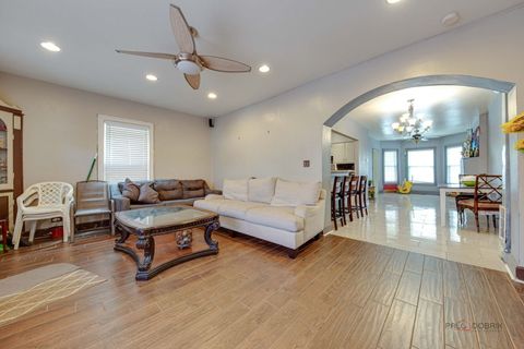 Tiny photo for Chicago, IL 60651 (MLS # 12648045)