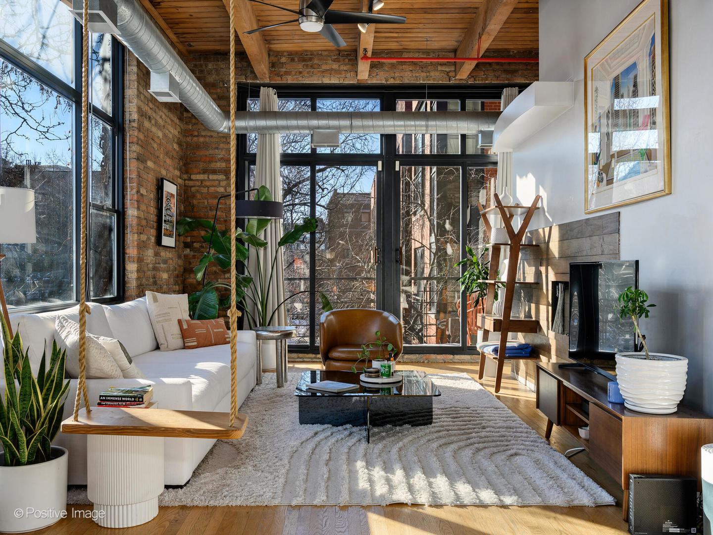 2300 W Wabansia Avenue 204