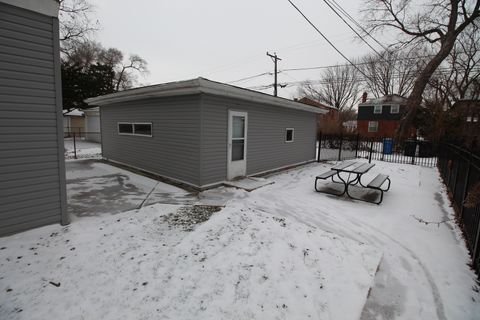 Tiny photo for 10030 S Luella Avenue, Chicago, IL 60617 (MLS # 12534452)