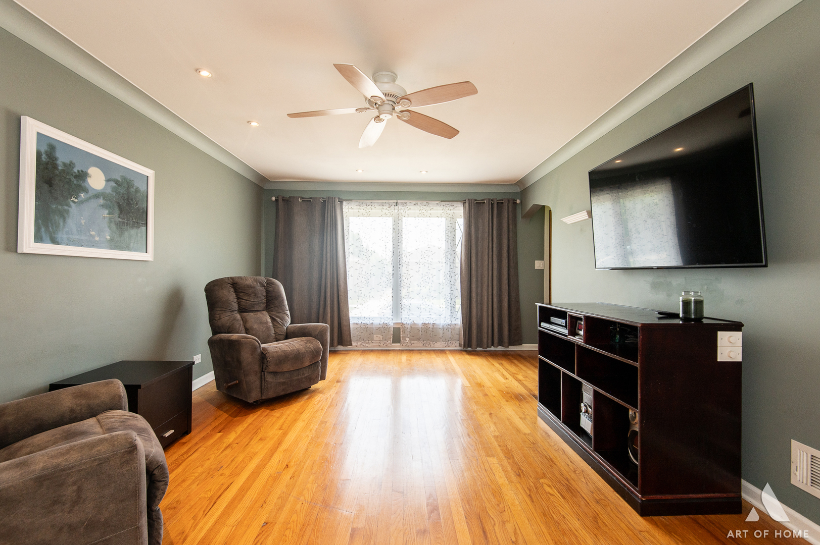 4504 W 65th Place