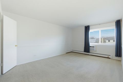 Tiny photo for 2620 N Windsor Drive #204, Arlington Heights, IL 60004 (MLS # 12578776)