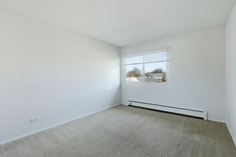 Tiny photo for 2620 N Windsor Drive #204, Arlington Heights, IL 60004 (MLS # 12578776)