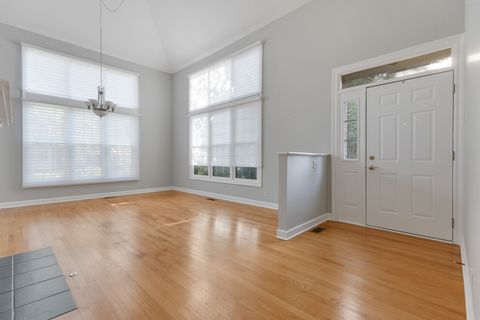 Tiny photo for 3701 King Charles Lane, St. Charles, IL 60174 (MLS # 12508975)