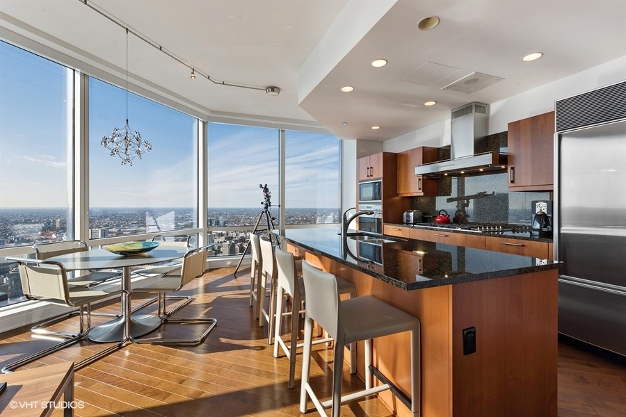 401 N Wabash Avenue 57D